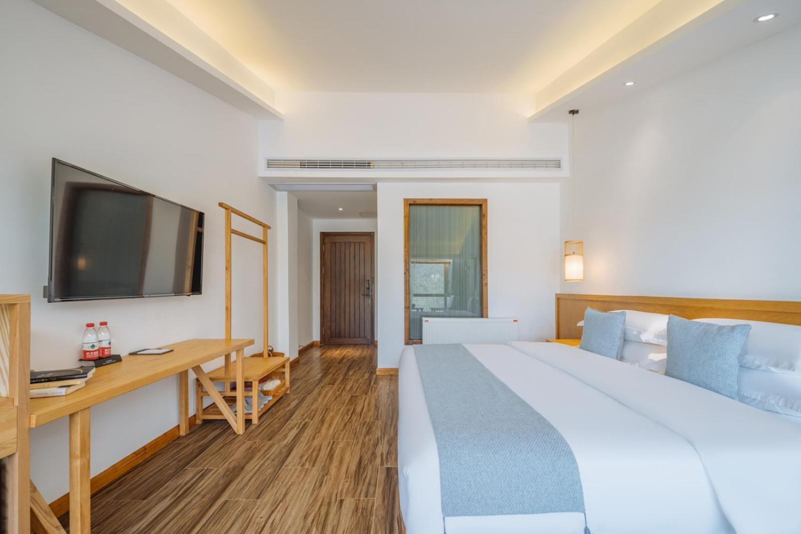 ז'אנגג'יאג'י Hilltop House Resort מראה חיצוני תמונה