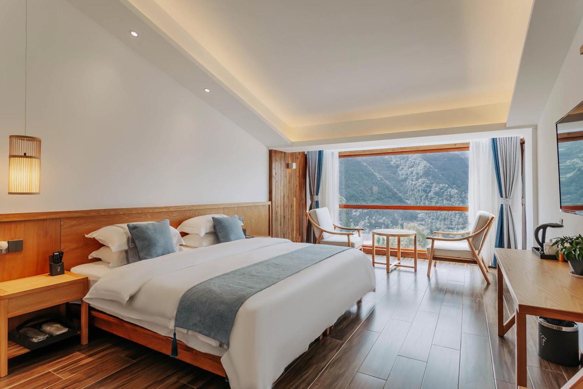 ז'אנגג'יאג'י Hilltop House Resort מראה חיצוני תמונה